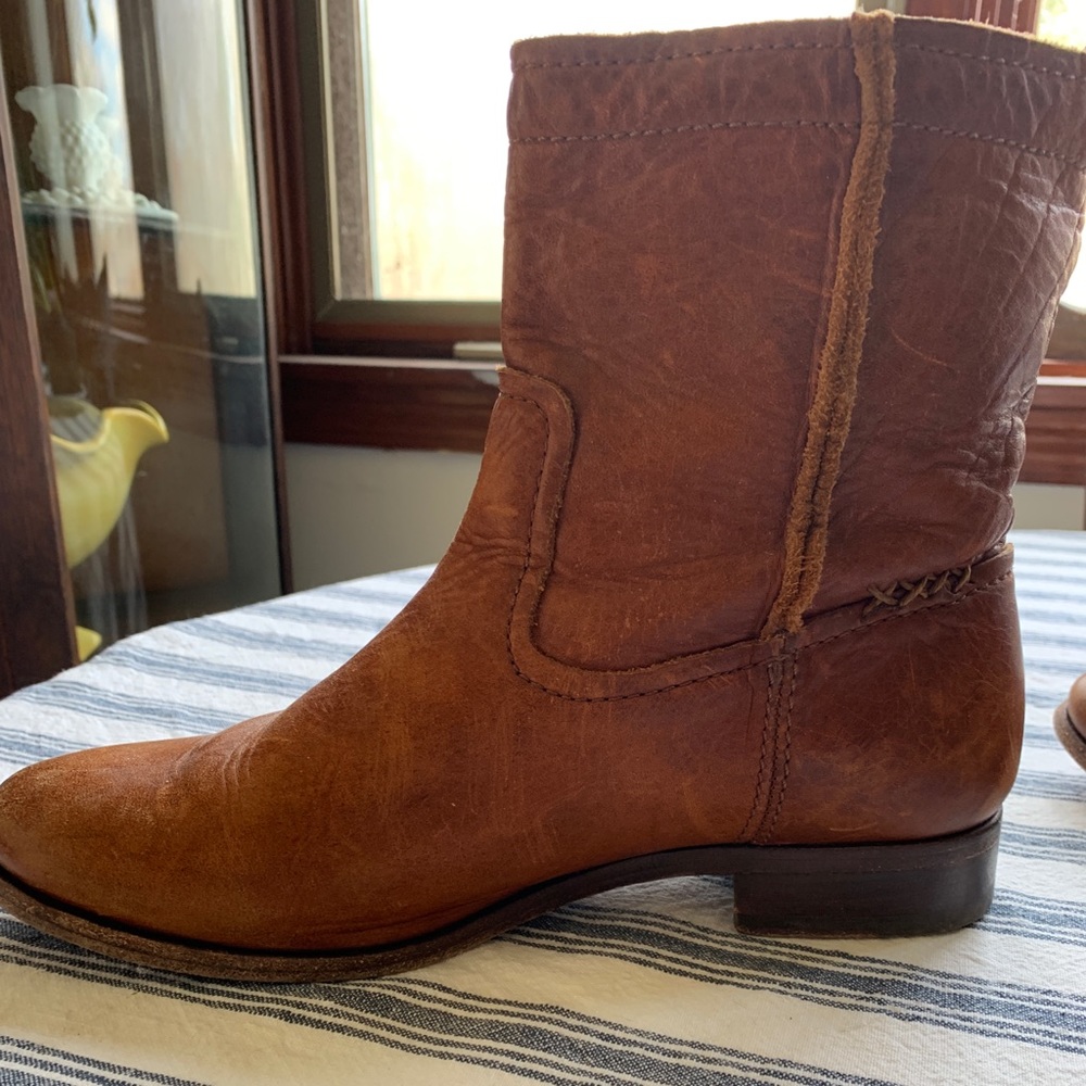 FRYE ankle boots!
